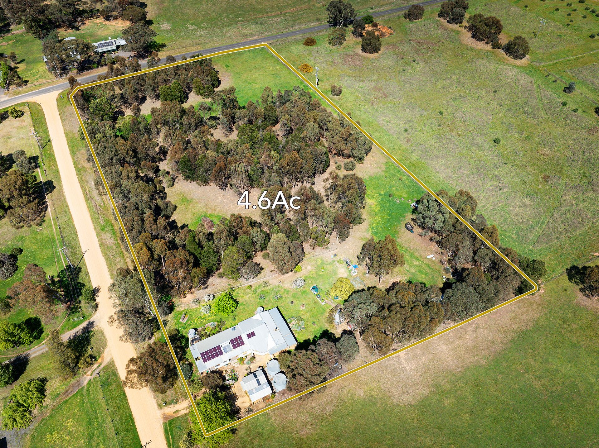 17 Gordons Road Welshmans Reef, Welshmans Reef - Thumbnail 4