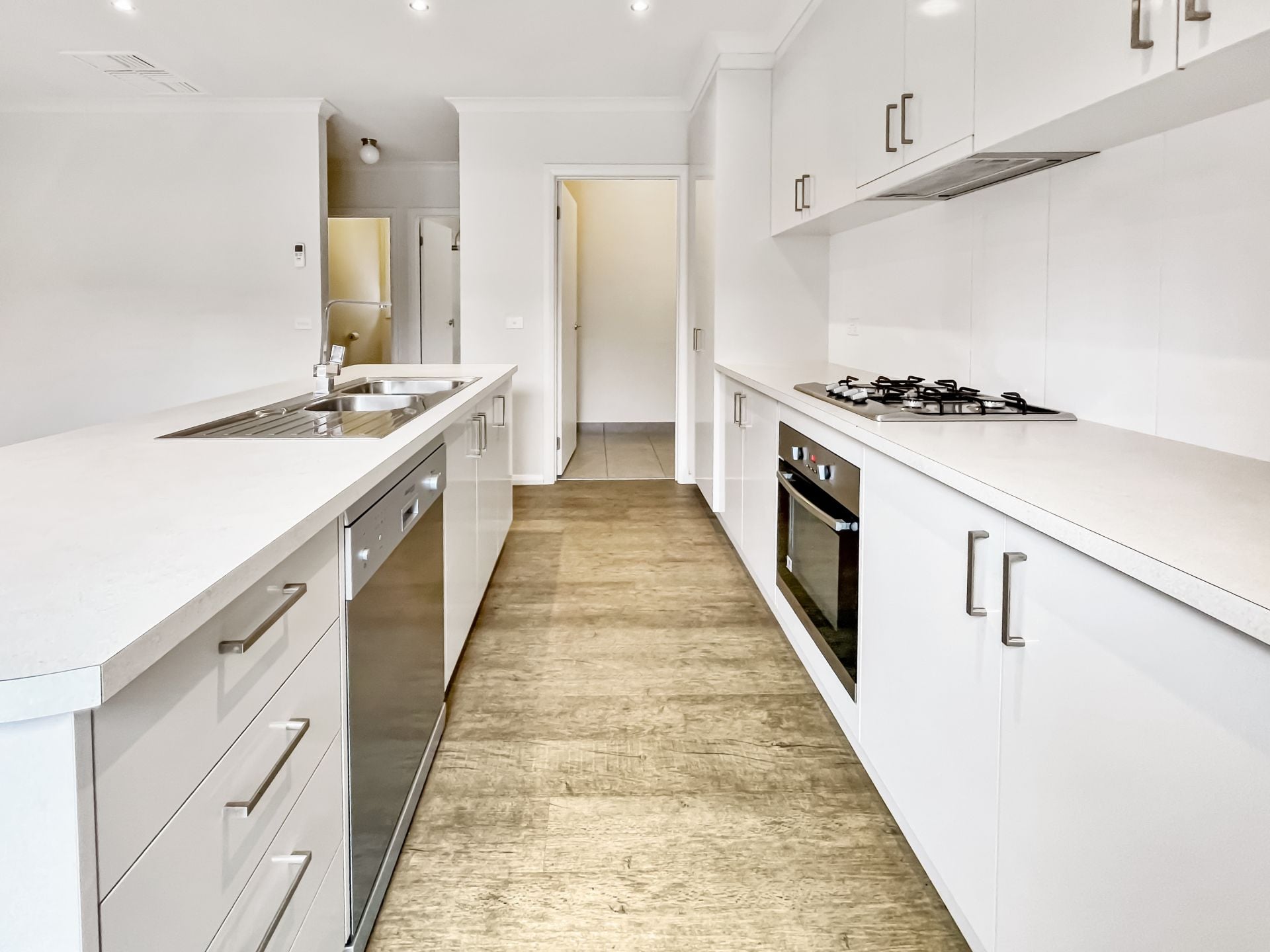 2/711 Skipton  Street, Redan, Redan - Thumbnail 4