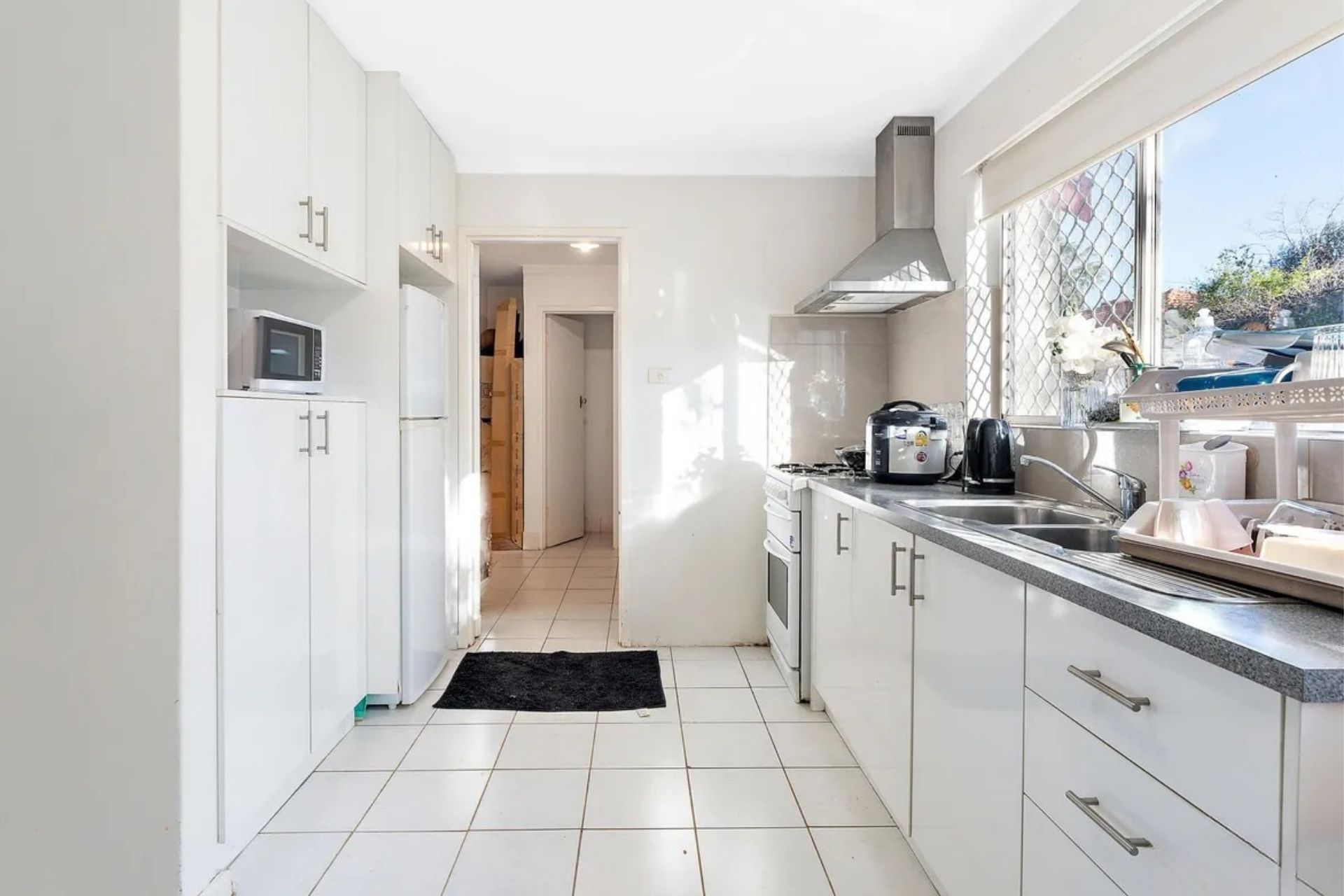 33B Dumond Street Bentley WA, Bentley - Thumbnail 4
