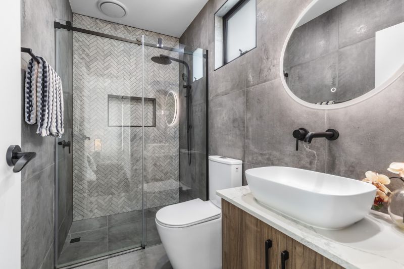 2/15 Travers Street, Thomastown