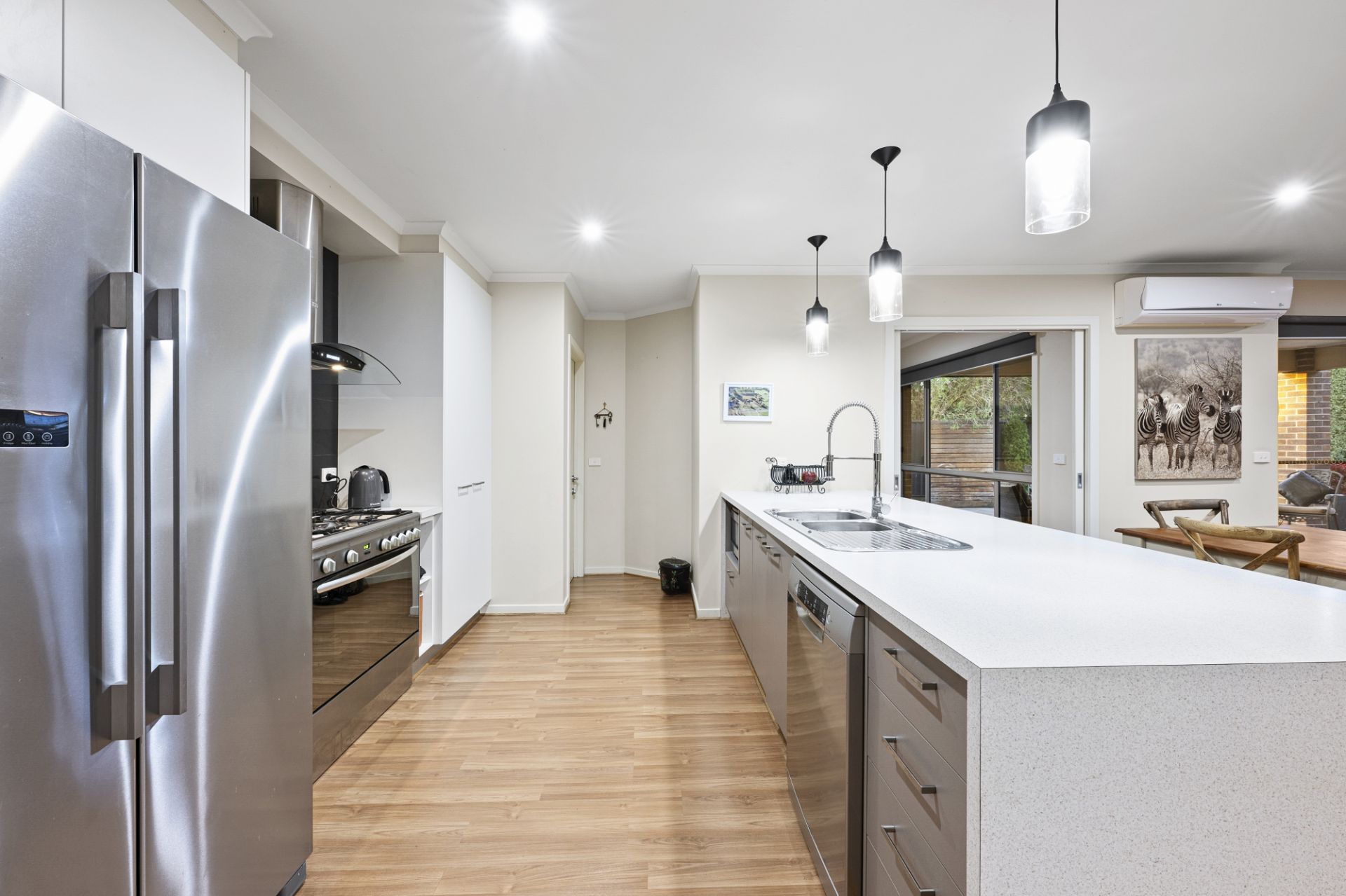 35 Dorset Drive, Alfredton, Alfredton - Thumbnail 8