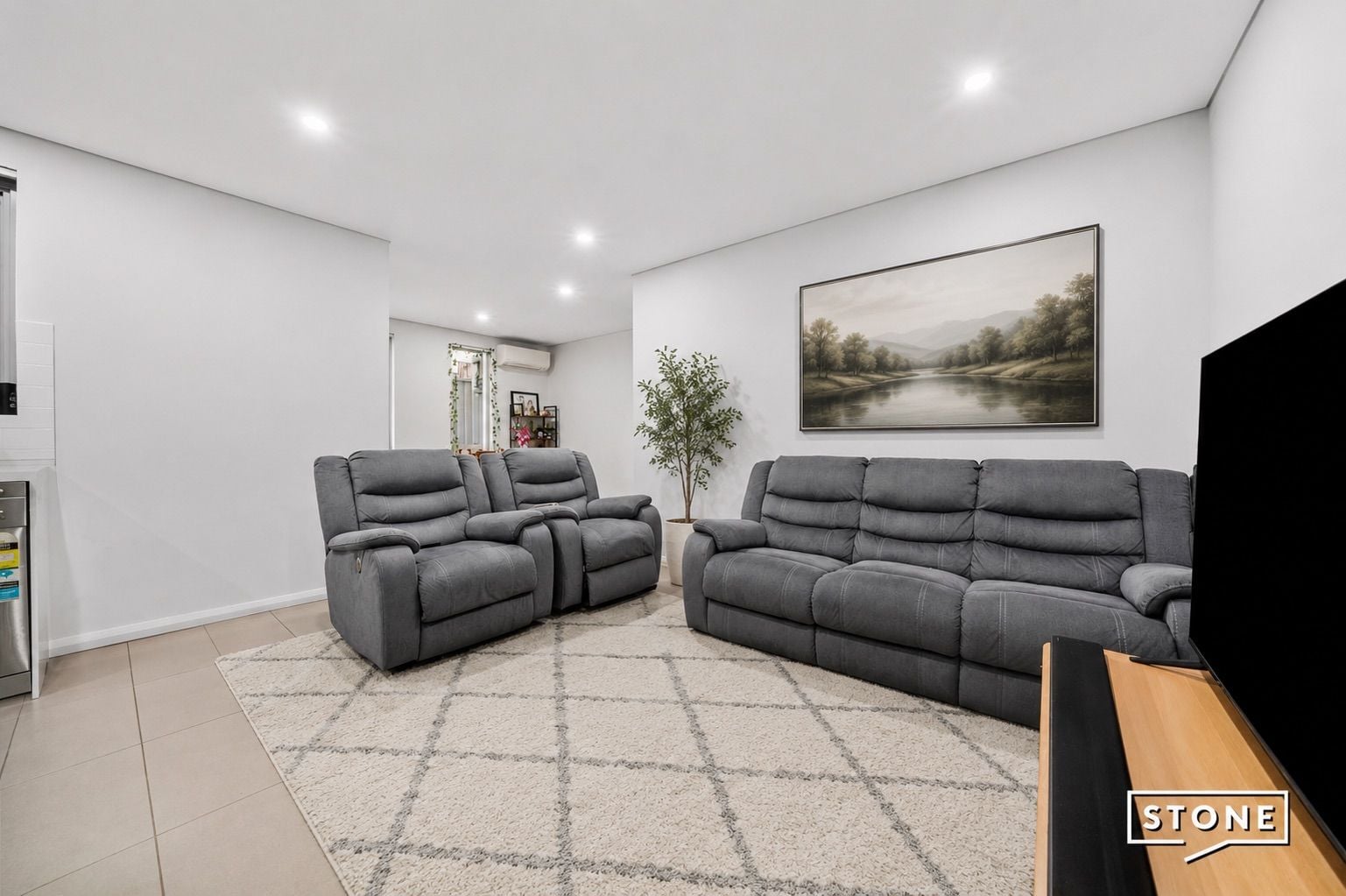 1/14-18 Peggy Street, Mays Hill, Mays Hill - Thumbnail 2