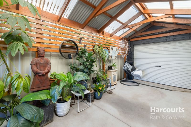 5 Diggers Place, Caroline Springs