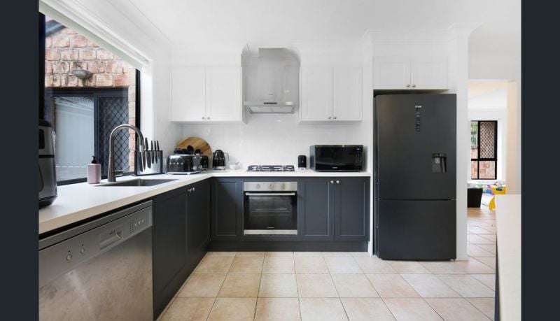 $ 1,210,000, Runaway Bay - Thumbnail 7