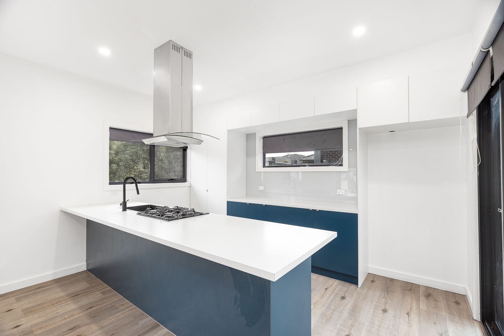 PRIME LOCATION - MODERN 3-BEDROOM TOWNHOUSE