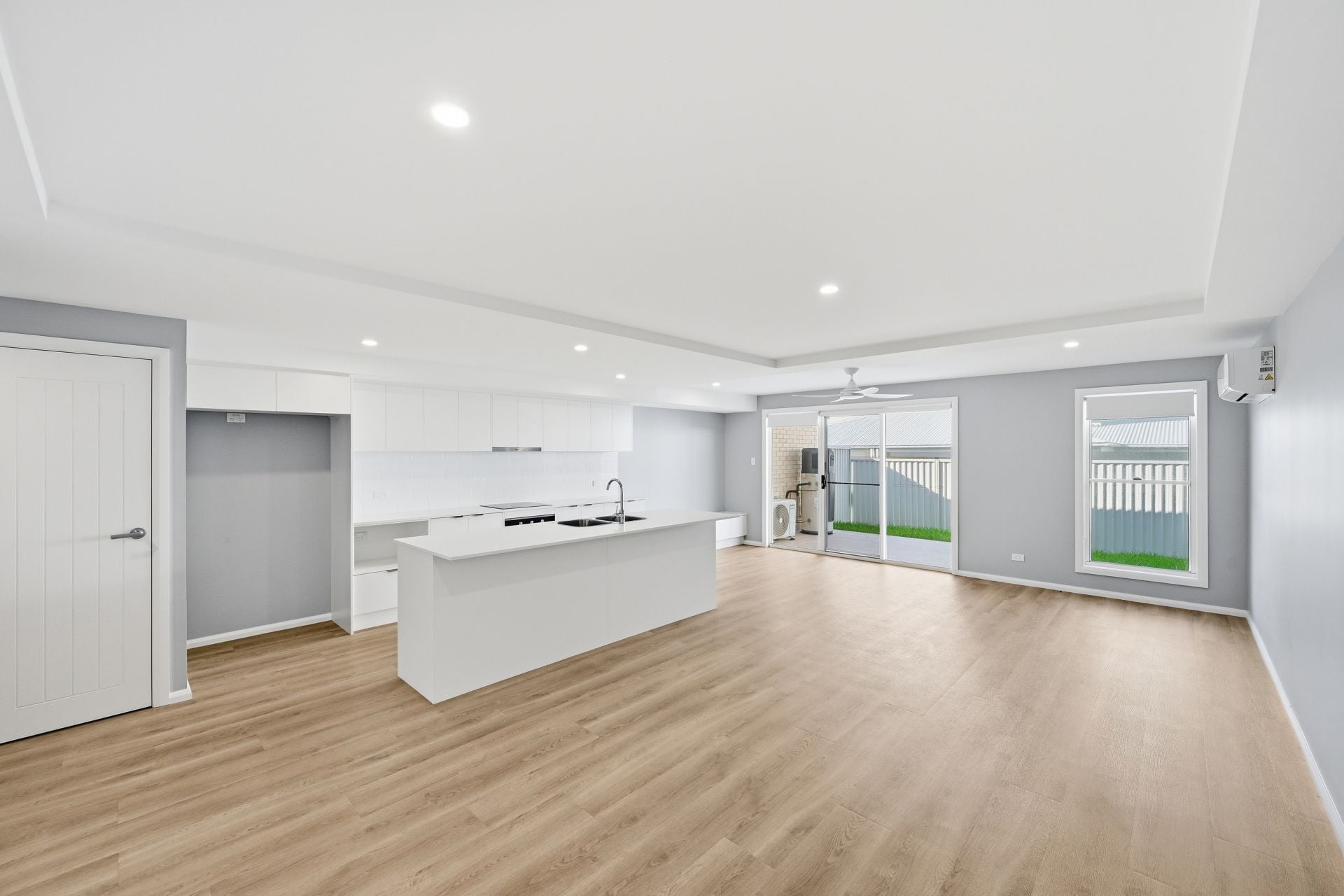 18 Foreshore Avenue Lake Cathie NSW, Lake Cathie - Thumbnail 4