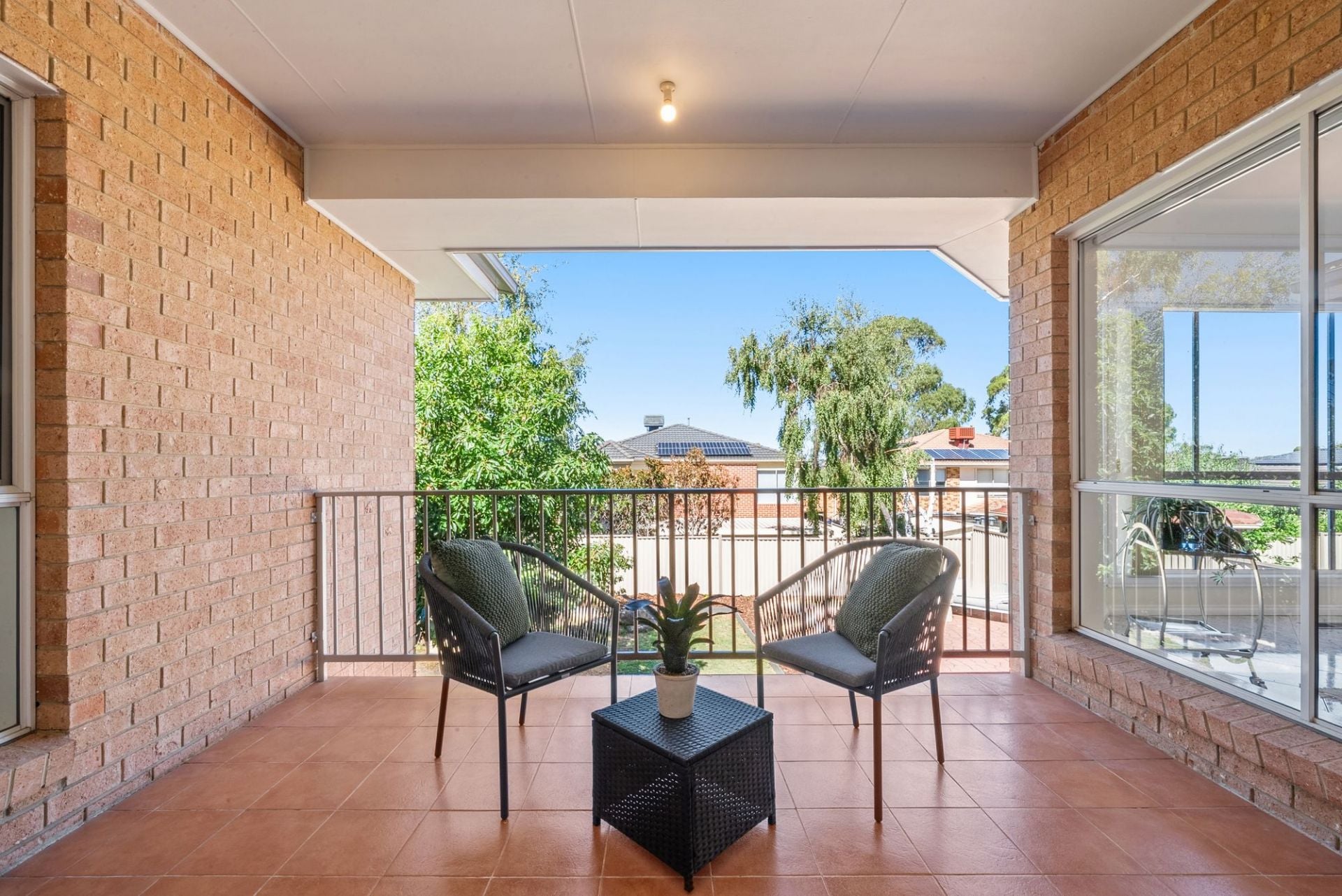 Family Scale Living in a Blue-Chip Mill Park Pocket