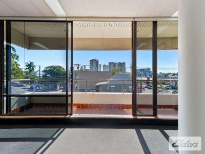 ICONIC WOOLLOONGABBA OFFICES - EXCELLENT NATURAL LIGHT!