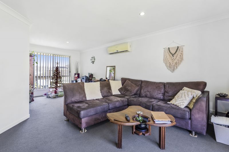 35 Hawkesbury Avenue, Pacific Pines - Thumbnail 3