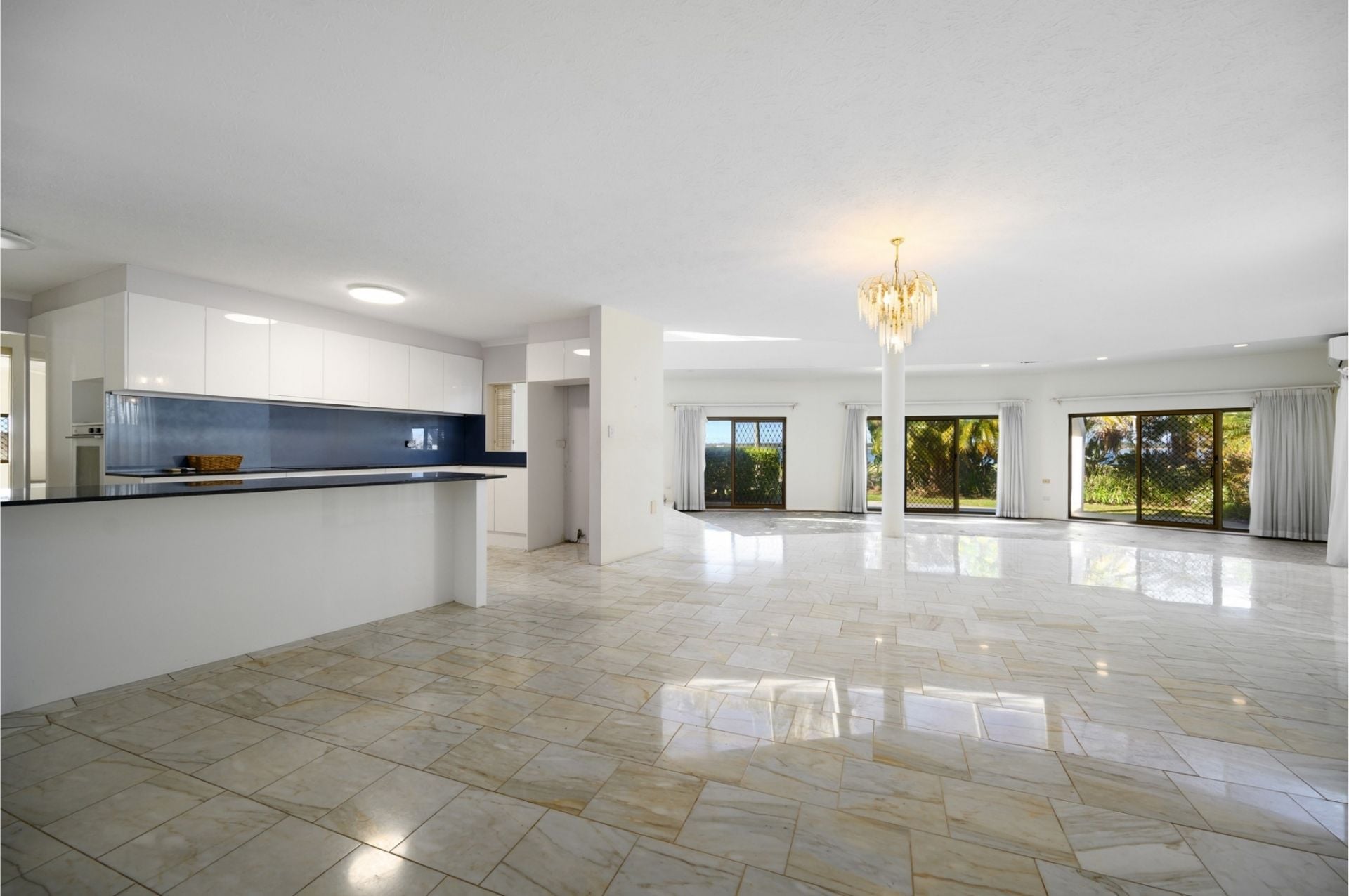 12 James Cook Esplanade, Hollywell QLD 4216, Hollywell - Thumbnail 7