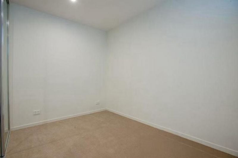 2109/8 Sutherland Street Melbourne VIC, Melbourne - Thumbnail 4