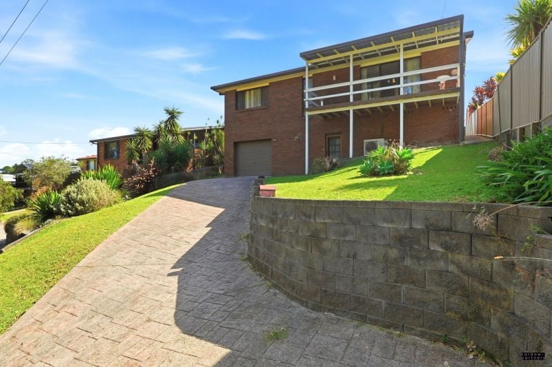 Comfortable Family Living with Bush Reserve Views