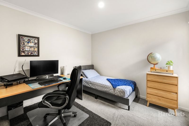 12 Versteegen Street, Fraser Rise