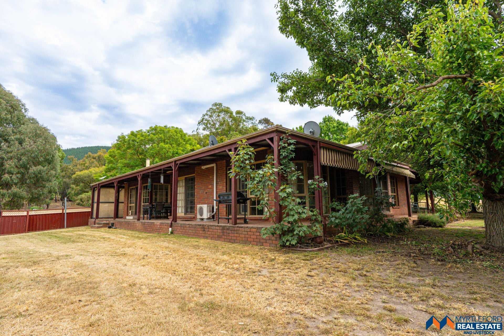 10 Hicks Road, MYRTLEFORD, Myrtleford - Thumbnail 6