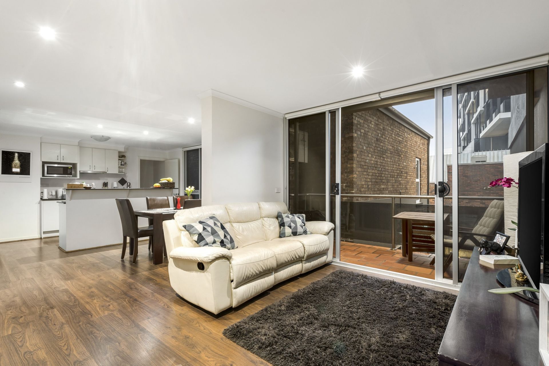 1/170 St Kilda Road, St Kilda - Thumbnail 6
