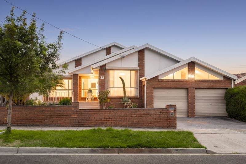 32 Pandora Avenue, Thomastown