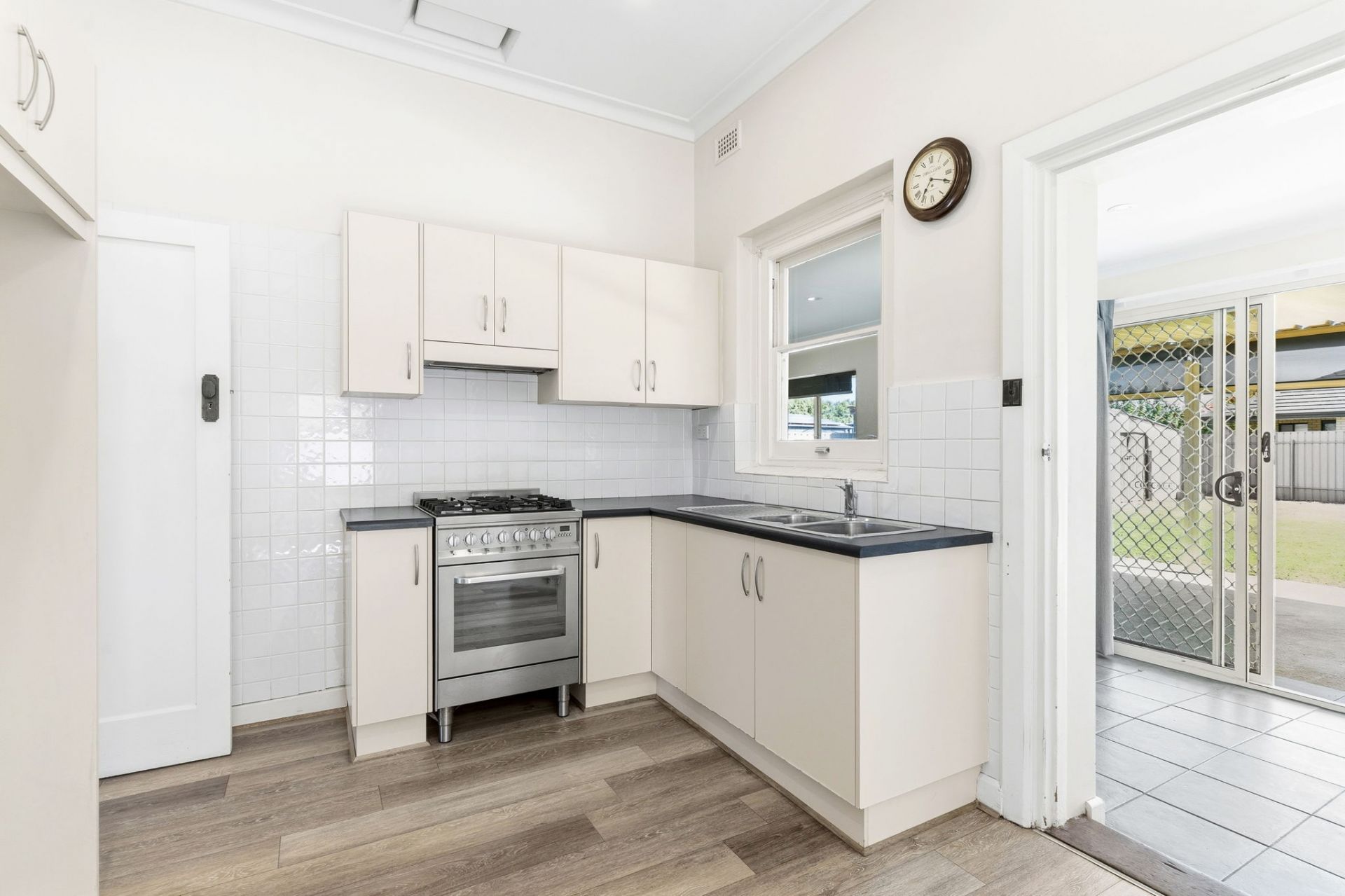 44 Holbrooks Road, Flinders Park, Flinders Park - Thumbnail 7