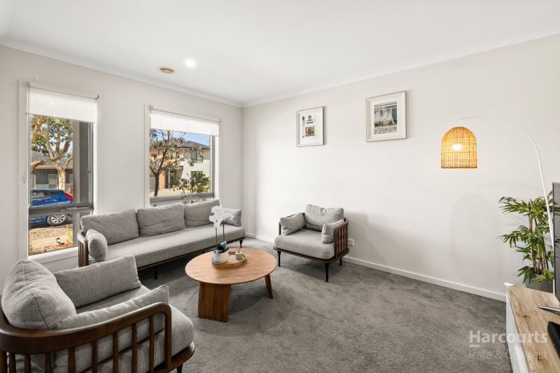 12 Versteegen Street, Fraser Rise