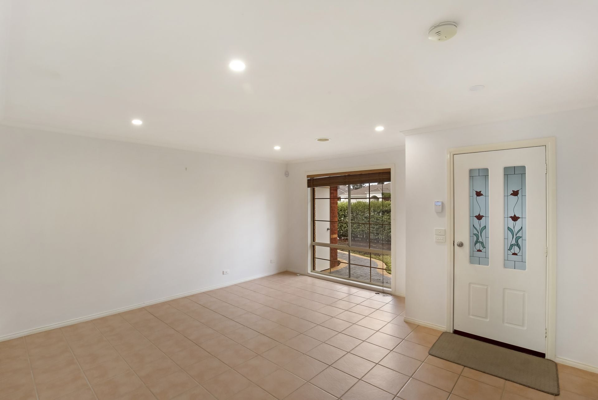 Easy Living in Mill Park Lakes!
