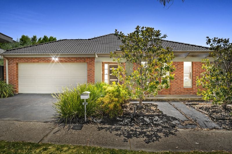 12 Yoemans Drive, Mernda