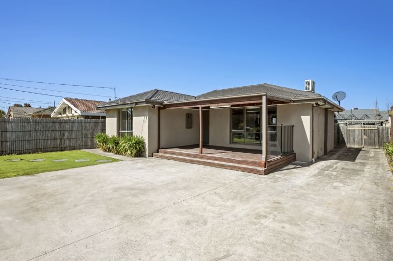 19 Gladstone Street, Thomastown