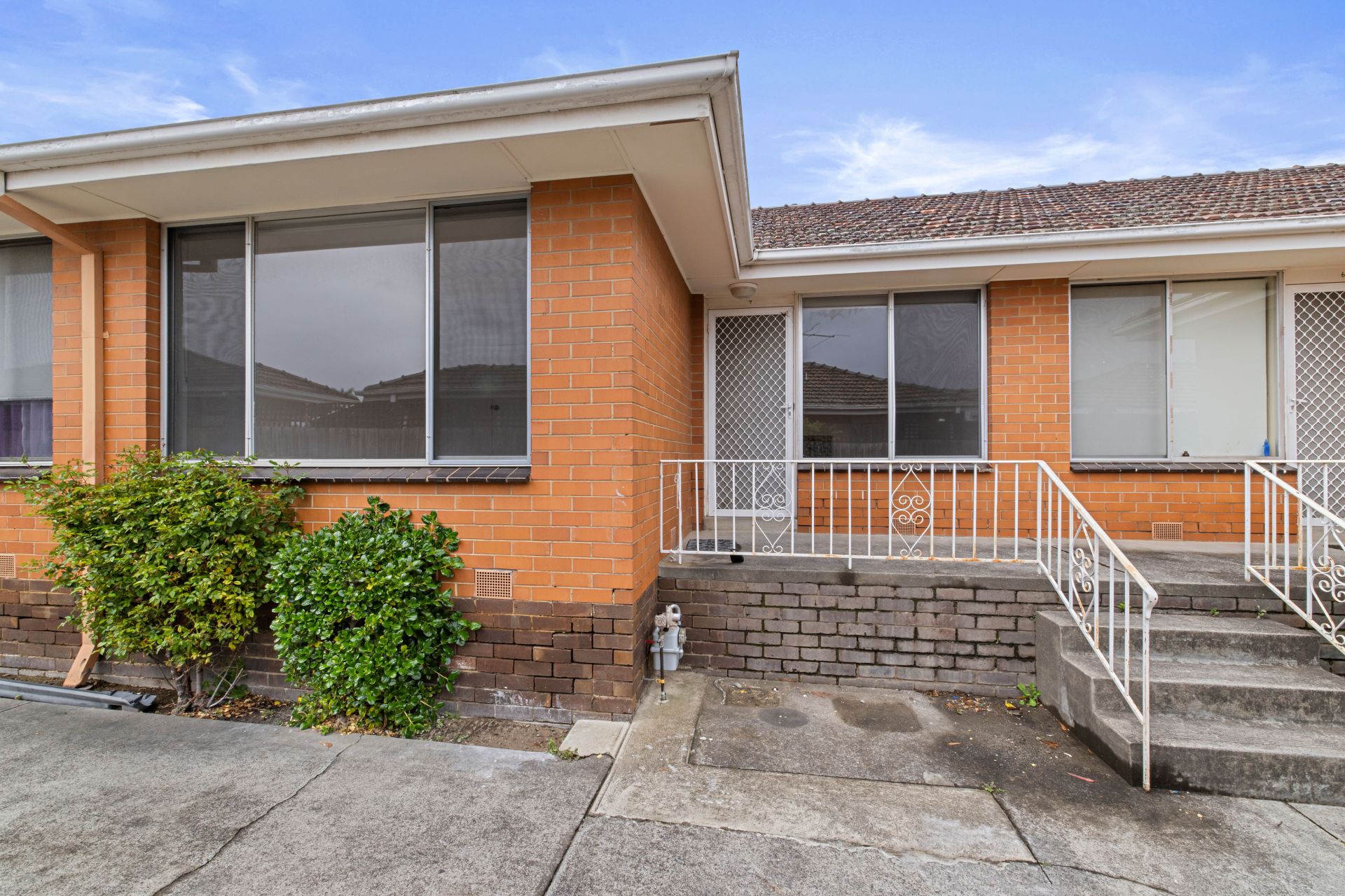 RENOVATED TWO BEDROOM DELIGHT