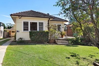 Asquith 33 Lords Avenue