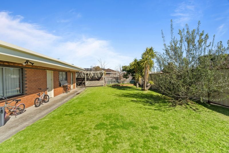 5 Hamilton Court, Lalor