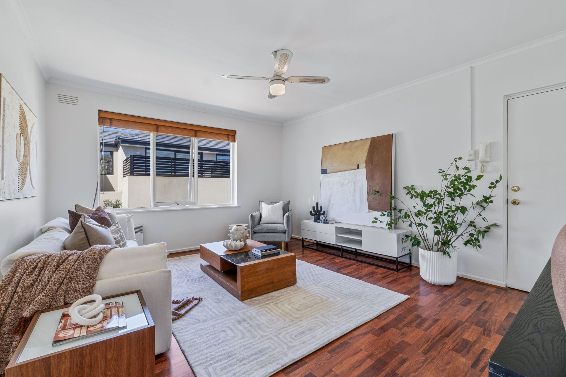 Cosmopolitan Inner City Living