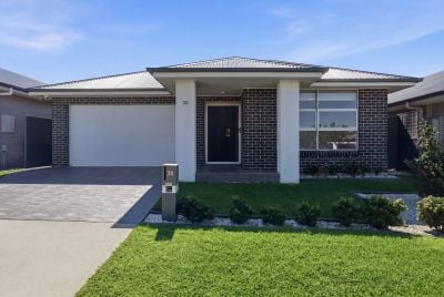 Oran Park 38 Fleece Loop