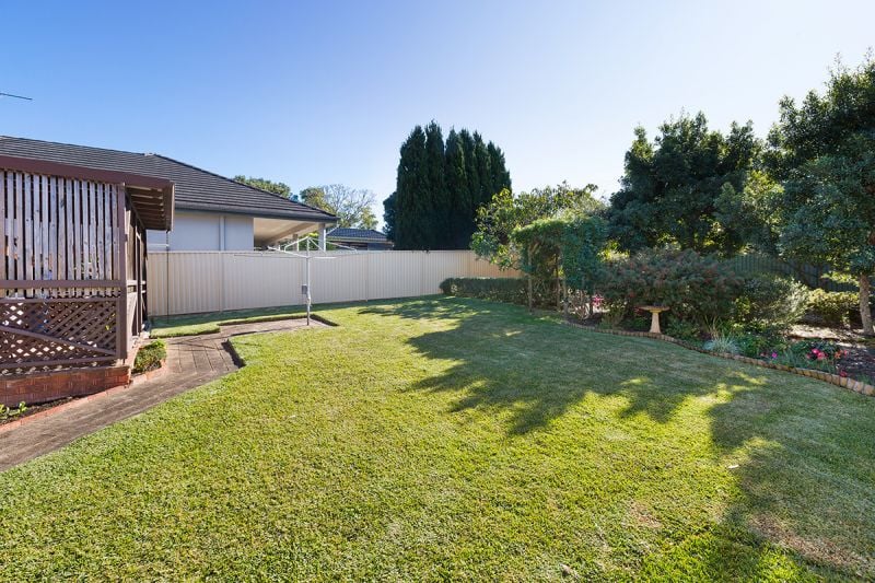 23 Seaforth Avenue, WOOLOOWARE, Woolooware - Thumbnail 2