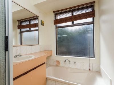 9 Curalo Mews, South Lake