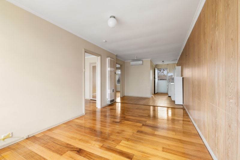 2/25 Ashley Street, Reservoir