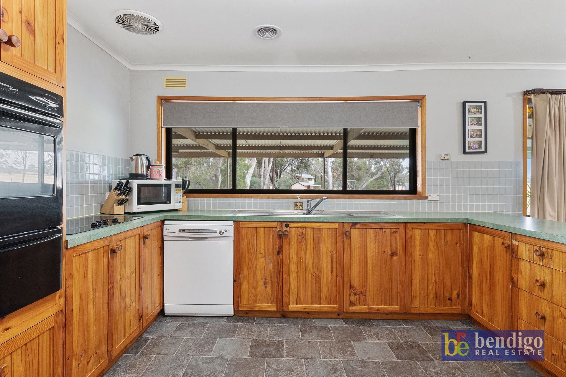 27 Egans Road Huntly VIC, Huntly - Thumbnail 4