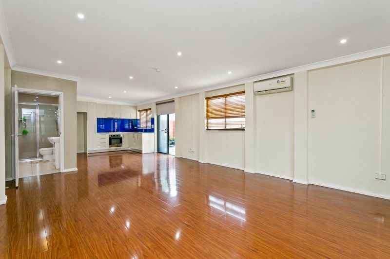 10 Catalina Drive, Thomastown