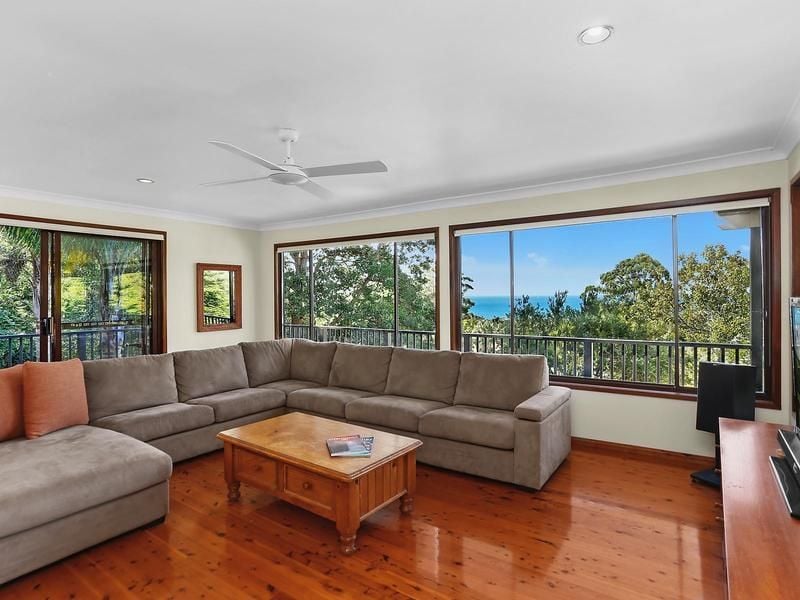 23 Treetop Glen