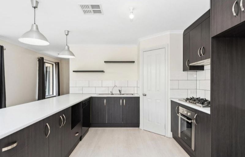 42 Marston Drive Morphett Vale SA, Morphett Vale - Image 1