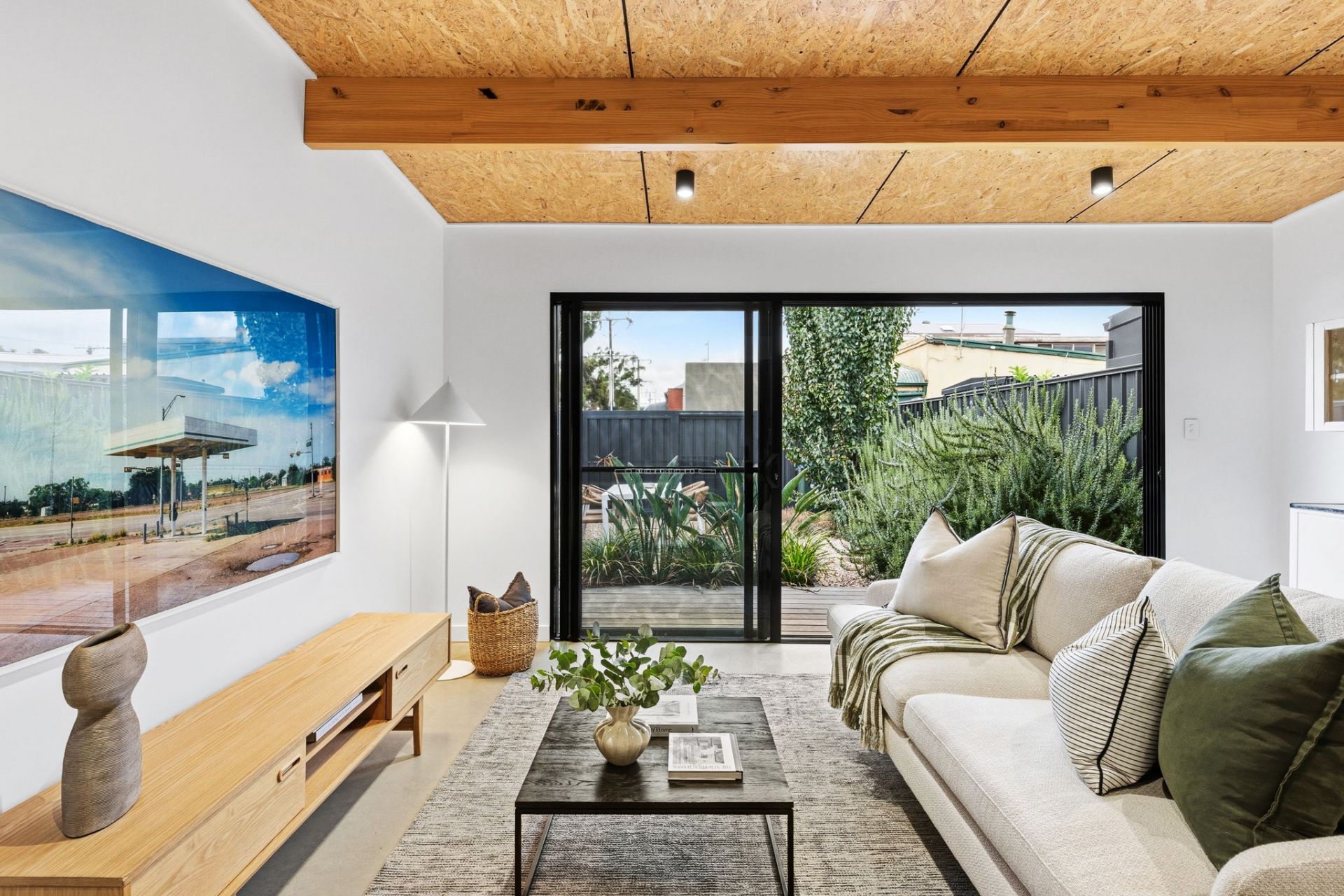 33 First Street, Brompton, Brompton - Thumbnail 4