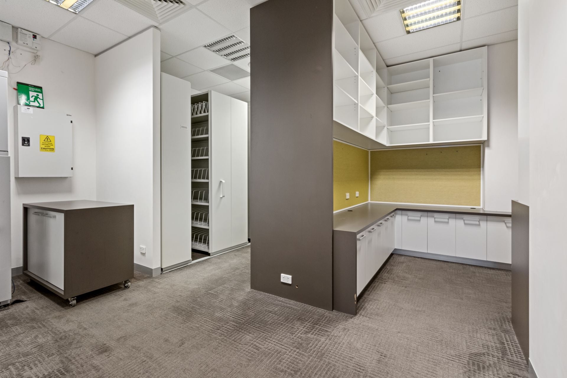 FULLY FITTED HIGH PROFILE OFFICE