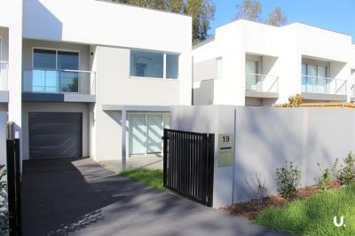 Moorebank 19 Hennessy Avenue