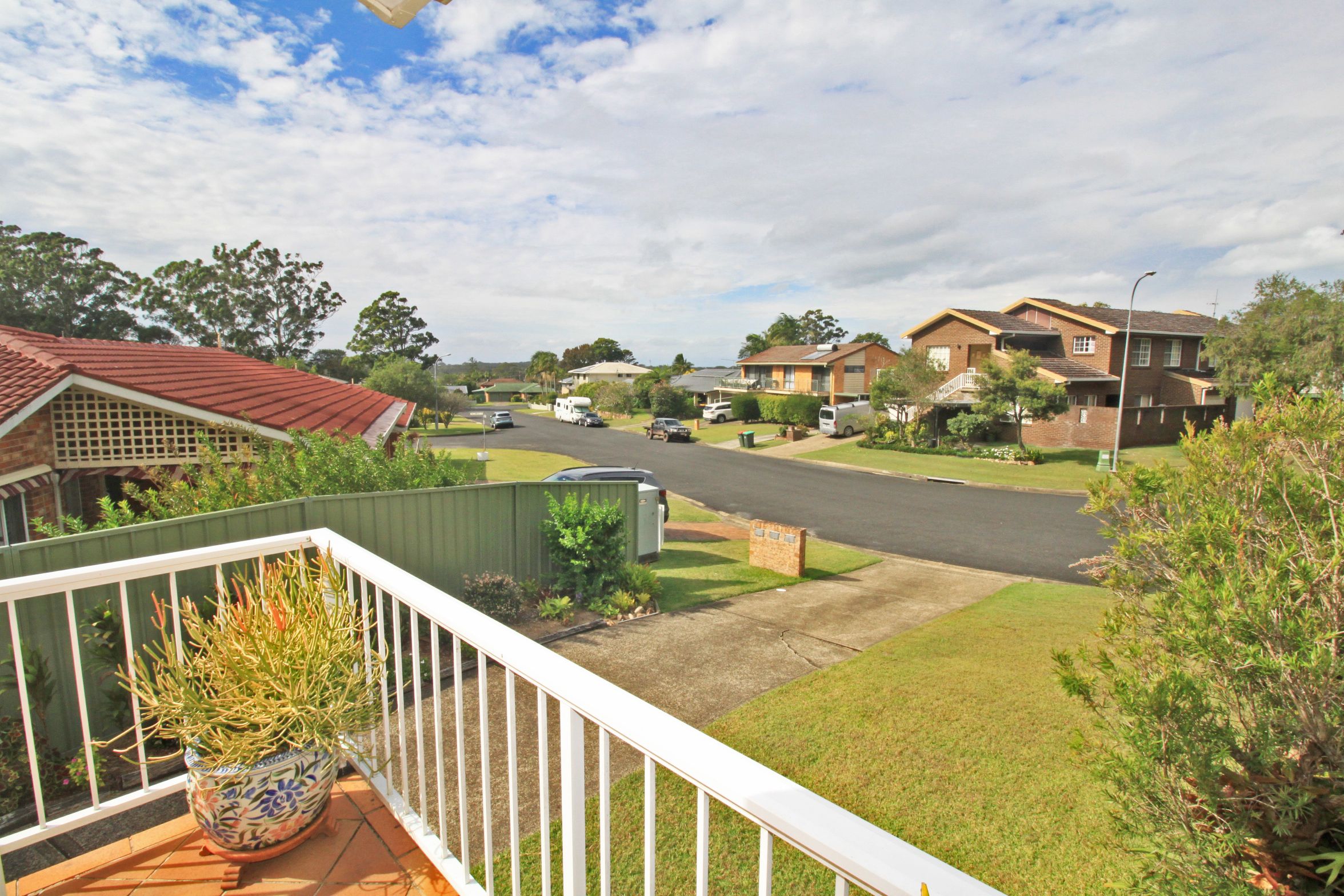 1/28 Blackbutt Crescent, LAURIETON NSW 2443