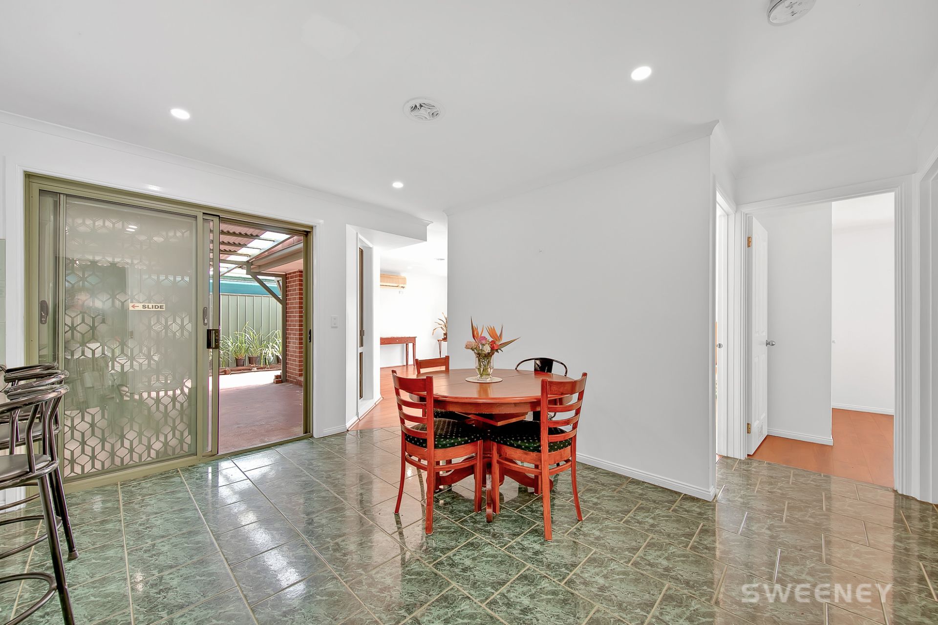 6 Groome Court, Altona Meadows - Thumbnail 4