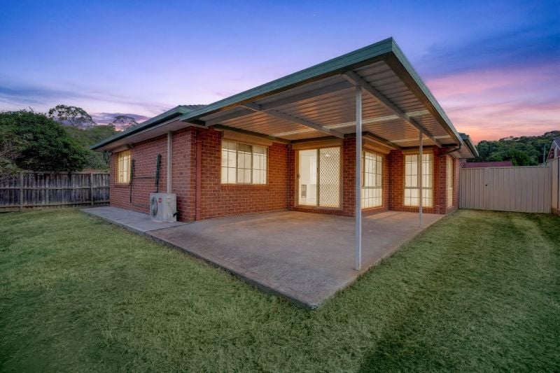 SPACIOUS FAMILY HOME IN QUIET SETTING