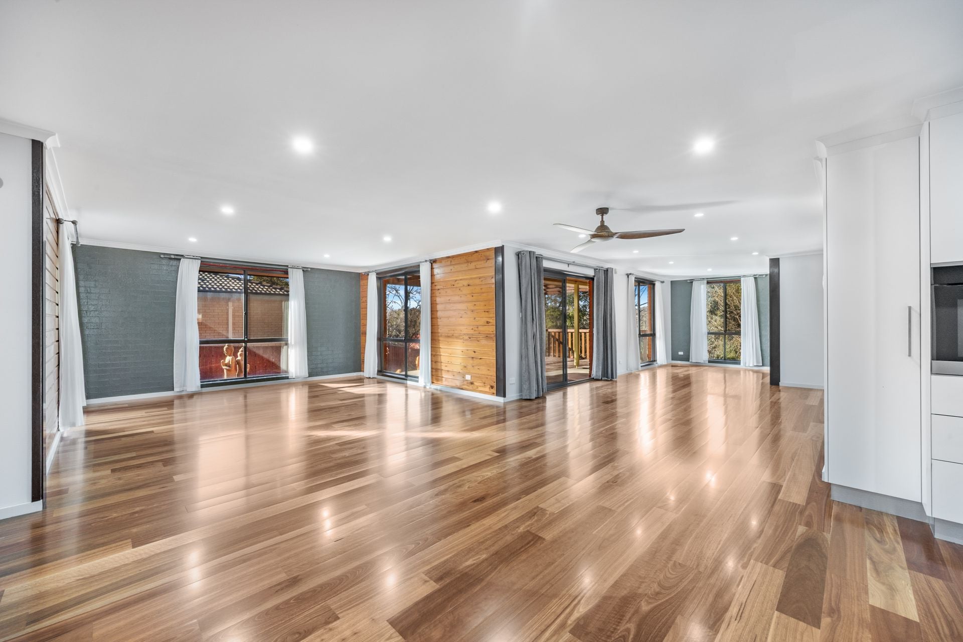 7 Hayley Crescent, Queanbeyan, Queanbeyan - Thumbnail 4