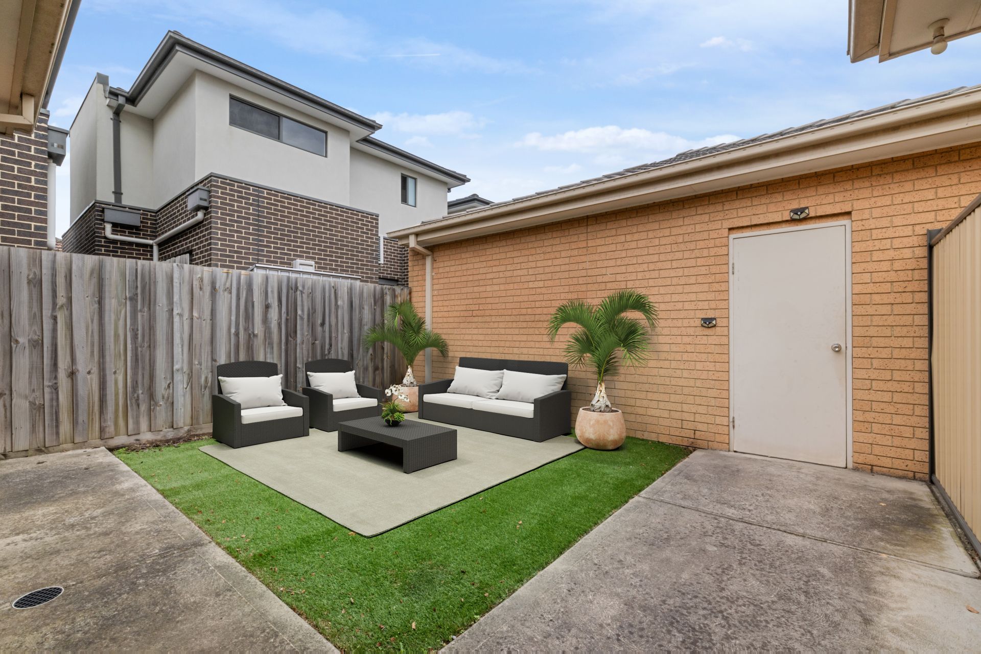 Comfortable Living in a Well-Connected Location