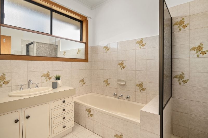 1 Redfern Close, Thomastown