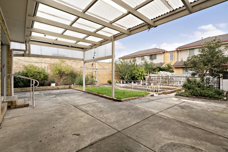 3 Burbank Drive, Reservoir