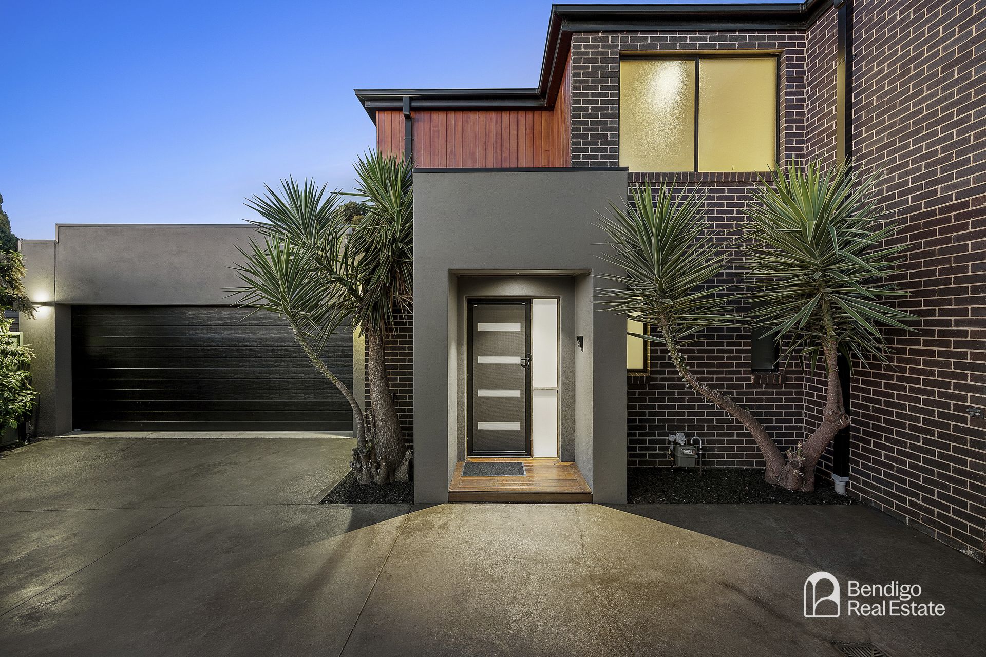 2/23A Nish Street Flora Hill VIC, Hill - Thumbnail 2