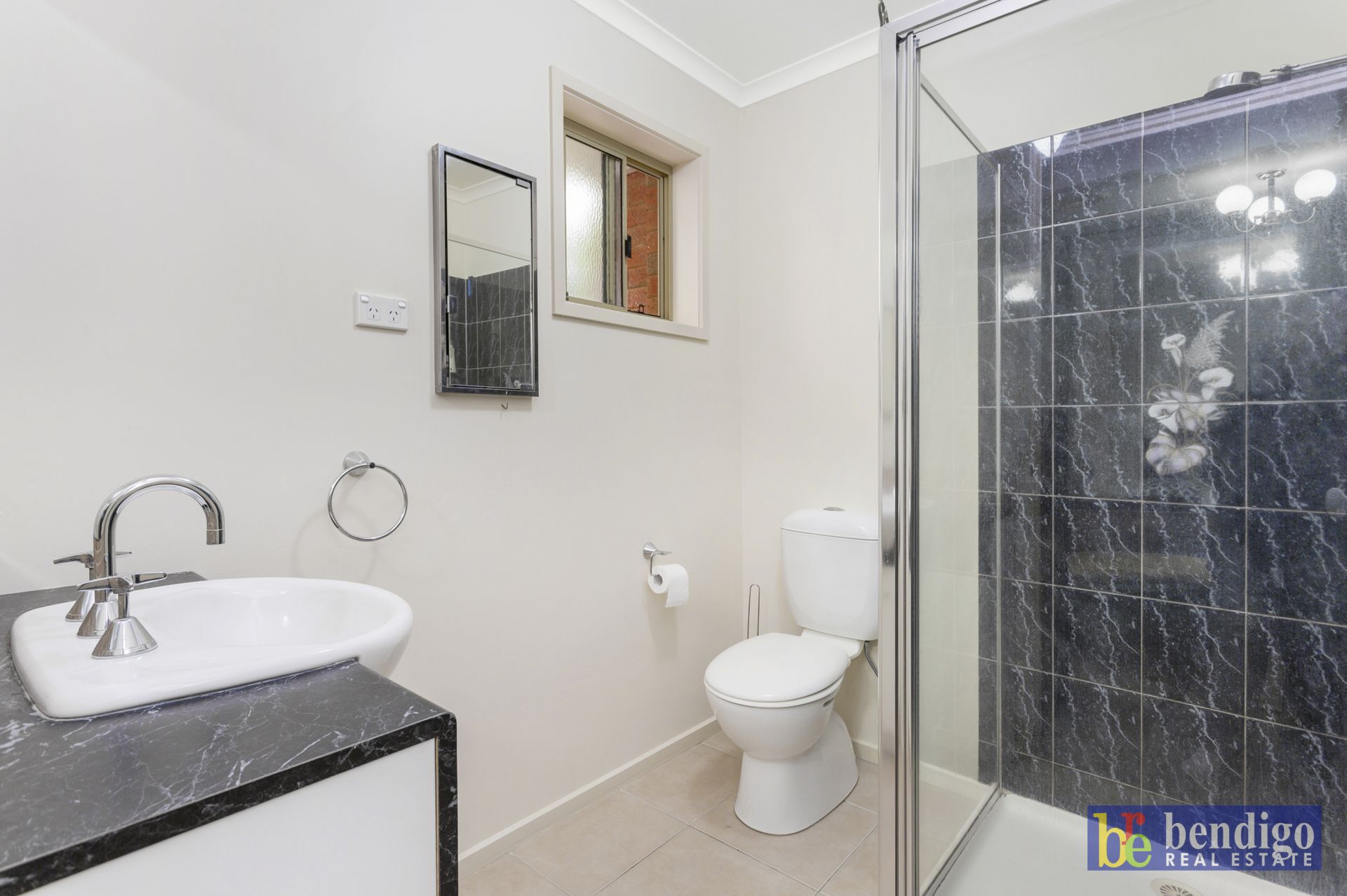 10 Hines Court Kangaroo Flat VIC, Flat - Thumbnail 7