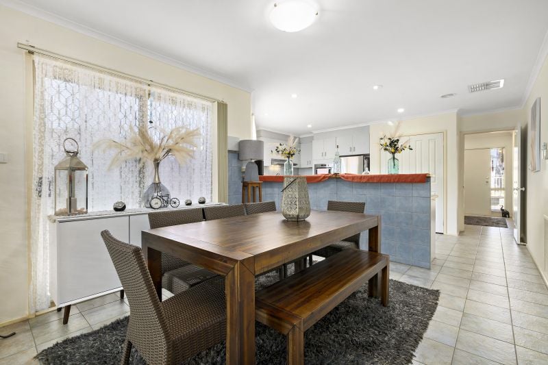 27 Maserati Drive, Epping